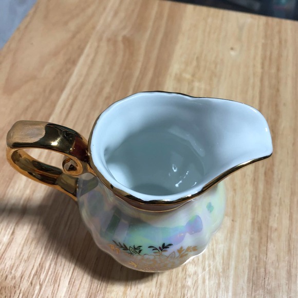 Romeo & Juliet Porcelain Creamer and Rectangle Platter - Picture 6 of 9